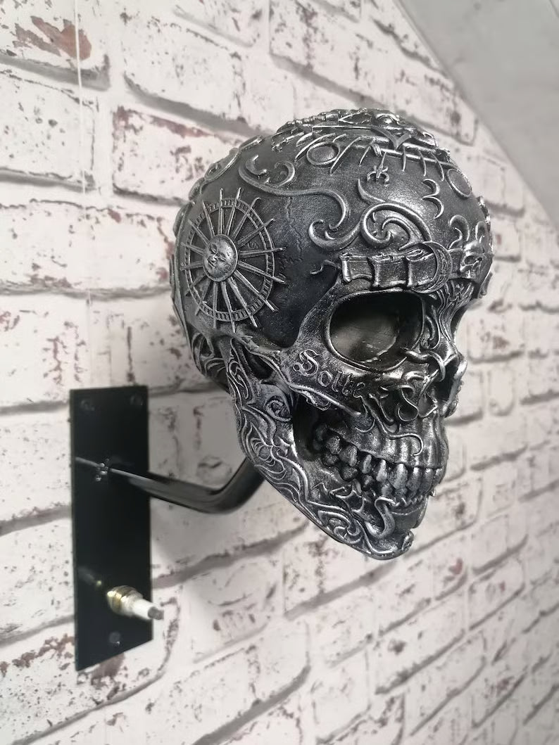 SkullHook – Uchwyt na kask i kurtkę